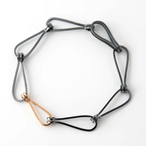Bracelet oxidised silver and 18k gold